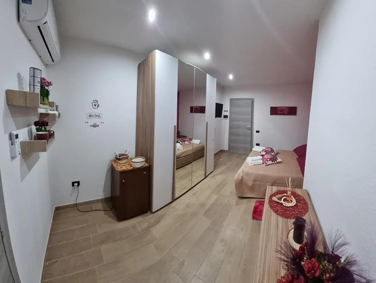 A Casa Di Lina Hotel Olbia 0*,